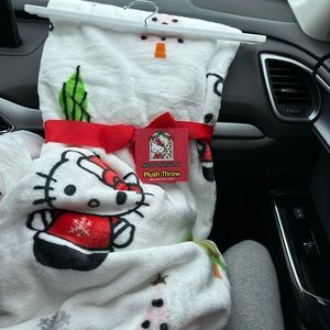 Viral hello kitty blanket